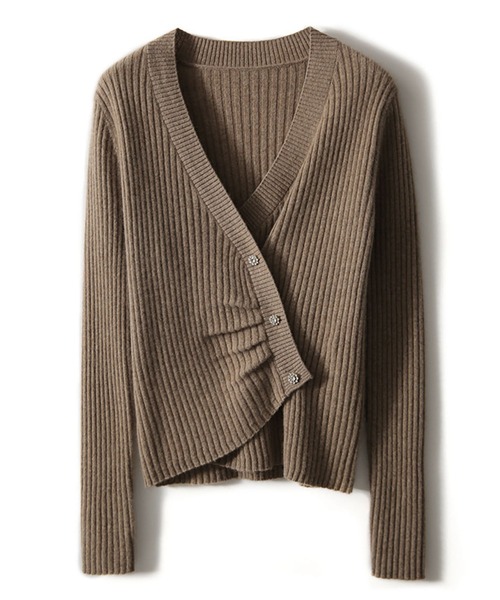 LOPASS(ロパス)の「Vネックリブニットトップス(ニット/セーター・レディース・ベージュ/モカ・L/M)」の4枚目の写真