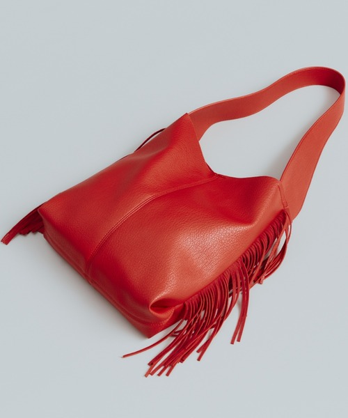 manana suerte（マニャーナスエルテ）の「フェイクレザーフリンジワンハンドルショルダーBAG（ショルダーバッグ・レディース・レッド/ブラック・FREE）」の19枚目の写真