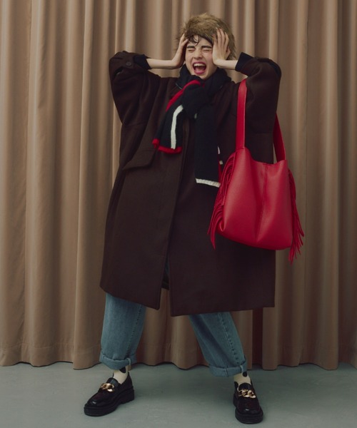 manana suerte（マニャーナスエルテ）の「フェイクレザーフリンジワンハンドルショルダーBAG（ショルダーバッグ・レディース・レッド/ブラック・FREE）」の12枚目の写真