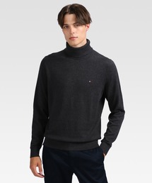 カシミヤブレンドロールネックセーター