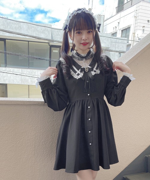 ROJITA（ロジータ）の「デコルテレースレイヤードカラーワンピース（ワンピース・レディース・ブルー/ブラック/ベージュ・FREE）」の20枚目の写真