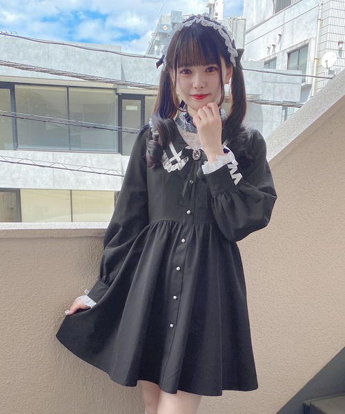 ROJITA（ロジータ）の「デコルテレースレイヤードカラーワンピース（ワンピース・レディース・ブルー/ブラック/ベージュ・FREE）」の6枚目の写真