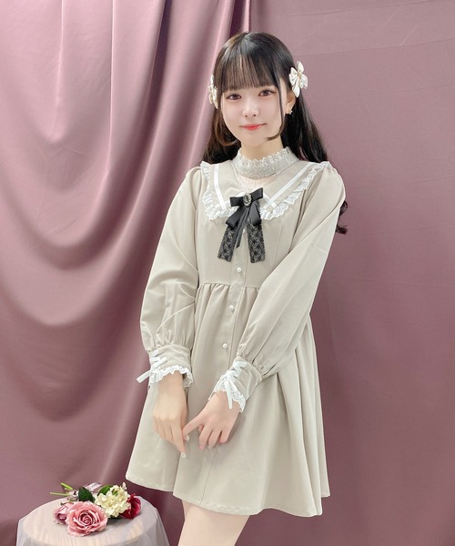 ROJITA（ロジータ）の「デコルテレースレイヤードカラーワンピース（ワンピース・レディース・ブルー/ブラック/ベージュ・FREE）」の9枚目の写真