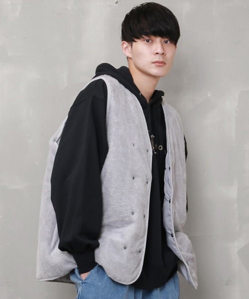 SPINNS（スピンズ）の「【フェイクファー】 ベスト（ベスト・メンズ・ブラック/カーキ/グレー/ブラウン・ONESIZE）」の3枚目の写真