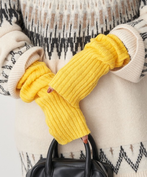 earth music&ecology（アースミュージックアンドエコロジー）の「アームカバー（アームカバー・レディース・イエロー/ブラック/ターコイズブルー/グリーン/オレンジ系その他/アイボリー・FREE）」の5枚目の写真