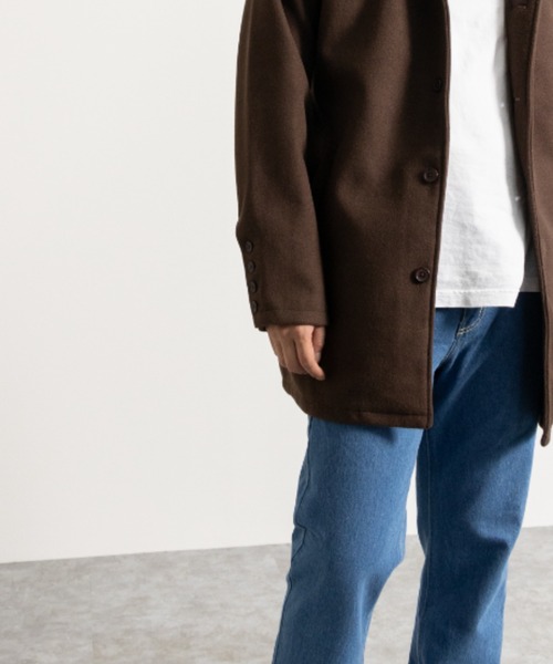 NYLAUS（ナイラス）の「フェイクウール ミディアム丈 ステンカラーコート（ステンカラーコート・メンズ・アイボリー/グレイッシュベージュ/ブラウン/ブラック/ネイビー・LL/L/M）」の10枚目の写真