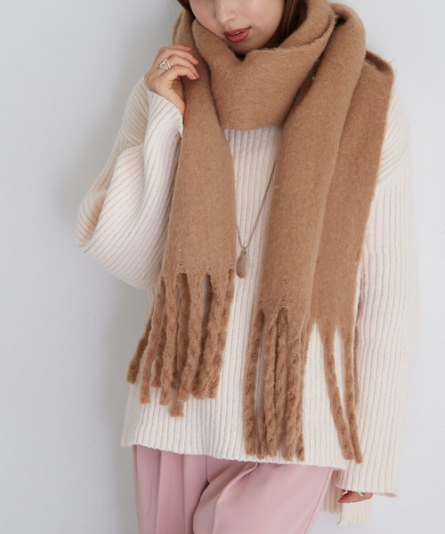 Shelly island（シェリーアイランド）の「フリンジボリュームマフラー（マフラー・レディース・ブラウン/ベージュ・FREE）」の2枚目の写真