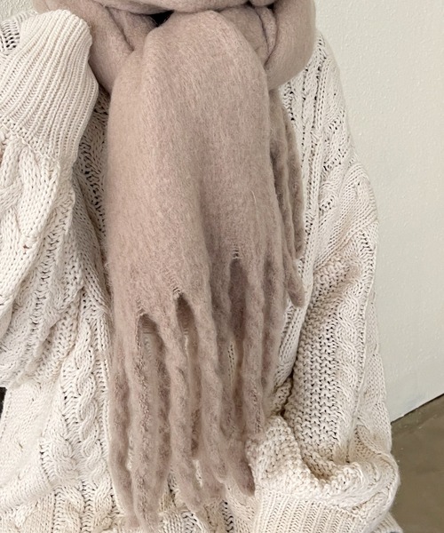 Shelly island（シェリーアイランド）の「フリンジボリュームマフラー（マフラー・レディース・ブラウン/ベージュ・FREE）」の5枚目の写真