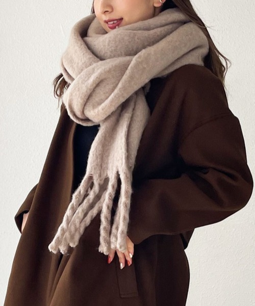 Shelly island（シェリーアイランド）の「フリンジボリュームマフラー（マフラー・レディース・ブラウン/ベージュ・FREE）」の6枚目の写真