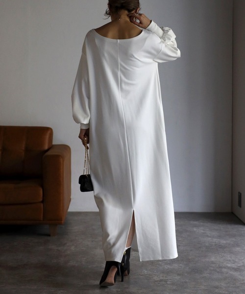 Bonjour Sagan(ボンジュールサガン)の「ストレッチルーズワンピース(ワンピース・レディース・ホワイト/グレイッシュベージュ/チャコールグレー/グレー・FREE)」の8枚目の写真