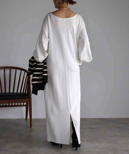 Bonjour Sagan(ボンジュールサガン)の「ストレッチルーズワンピース(ワンピース・レディース・ホワイト/グレイッシュベージュ/チャコールグレー/グレー・FREE)」の17枚目の写真