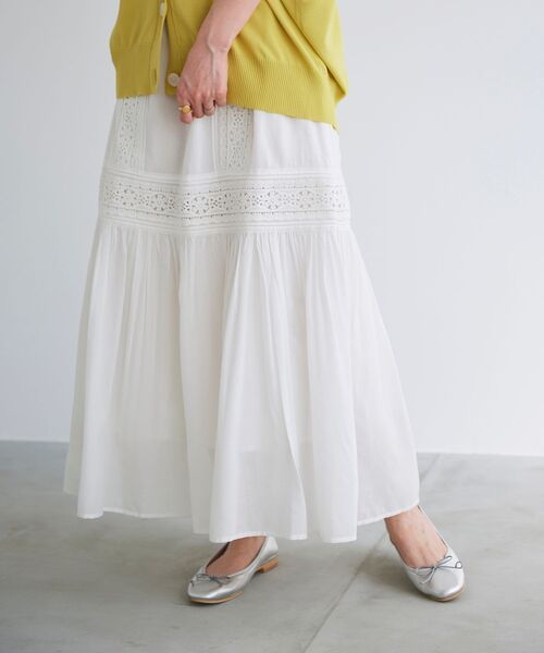 le.coeur blanc(ルクールブラン)の「ティアードレーススカート(スカート・レディース・ブラック/オフホワイト・38)」の9枚目の写真