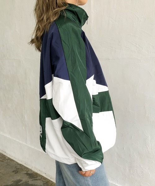 セール】3色の配色切替が目をひくシャカシャカブルゾン