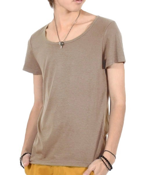 LUXSTYLE（ラグスタイル）の「Aegnoir(イグノア) ワイドＵネック無地Tシャツ（Tシャツ/カットソー・メンズ・ブラック/グレー/レッド/ホワイト/モカ/杢グレー/チャコール/ダークブラウン/パープル/ネイビー・M/L/XL/XXL）」の7枚目の写真