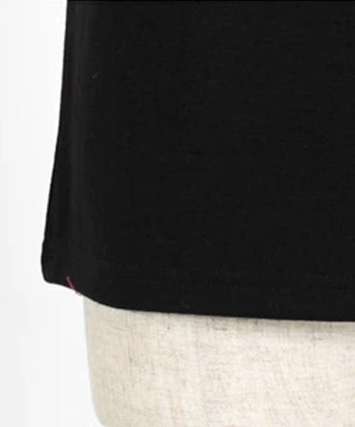 LUXSTYLE（ラグスタイル）の「Aegnoir(イグノア) ワイドＵネック無地Tシャツ（Tシャツ/カットソー・メンズ・ブラック/グレー/レッド/ホワイト/モカ/杢グレー/チャコール/ダークブラウン/パープル/ネイビー・M/L/XL/XXL）」の15枚目の写真