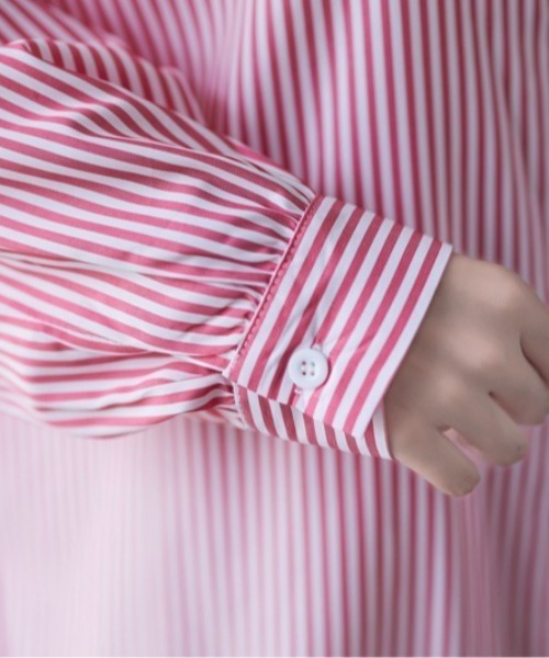 MAISON BREEZE（メゾンブリーズ）の「【MAISON BREEZE】スタンドカラーストライプシャツワンピース SCCH355（シャツワンピース・レディース・レッド/ブラック/ライトブルー/ブルー・FREE）」の10枚目の写真