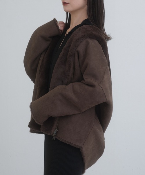 Lui's（ルイス）の「フェイクムートンフードコート（ムートンコート・レディース・カーキ/アイボリー/ブラウン・FREE）」の8枚目の写真