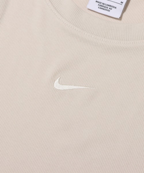 NIKE（ナイキ）の「NIKE Women's Ribbed Cropped Tank / ナイキ ウィメンズ リブ  タンクトップ 【SP】（タンクトップ・レディース・ベージュ/ブラック・M/L/S/XS）」の9枚目の写真