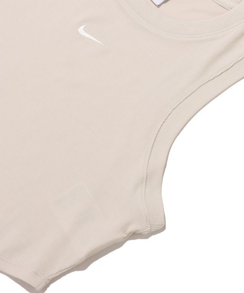 NIKE（ナイキ）の「NIKE Women's Ribbed Cropped Tank / ナイキ ウィメンズ リブ  タンクトップ 【SP】（タンクトップ・レディース・ベージュ/ブラック・M/L/S/XS）」の10枚目の写真
