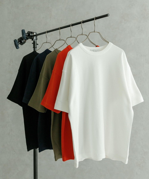 URBAN RESEARCH(アーバンリサーチ)の「『Sサイズ/XLサイズあり』『UR TECH』ワッフルTシャツ(Tシャツ/カットソー・メンズ・ブラック/ネイビー/オリーブ/オレンジ/ホワイト・SMALL/MEDIUM/LARGE/X-LARGE)」の2枚目の写真