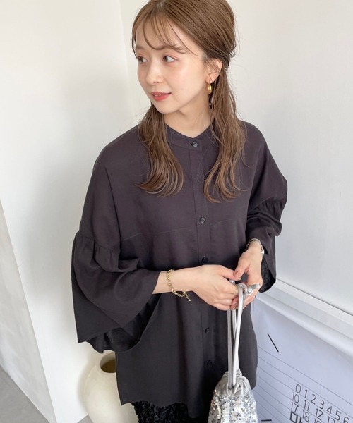 LOWRYS FARM(ローリーズファーム)の「アサコンバンドフリル7部袖 963714(シャツ/ブラウス・レディース・チャコールグレー/ブラウン/アイボリー/その他・FREE)」の2枚目の写真