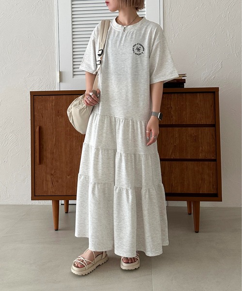 apres jour mignon(アプレジュールミニョン)の「ティアードTシャツワンピース【ZOZOTOWN限定アイテム】(ワンピース・レディース・ナチュラル/ブラック系その他/ブラック・X-LARGE/MEDIUM/SMALL)」の15枚目の写真