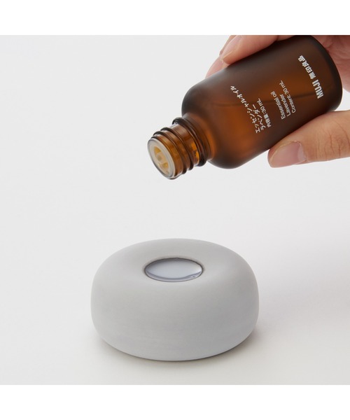 無印良品（ムジルシリョウヒン）の「アロマストーン　皿付・グレー（ルームフレグランス/お香・レディース・グレー・FREE）」の2枚目の写真