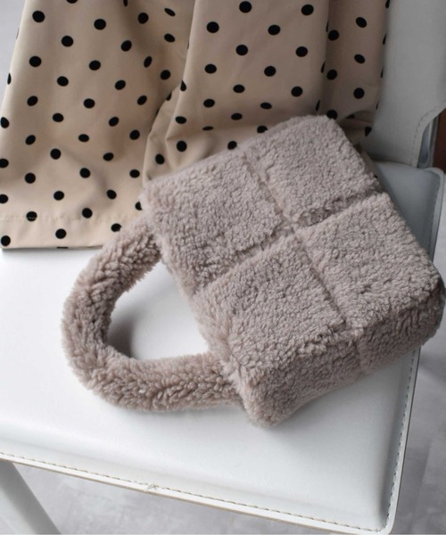 PICCIN(ピッチン)の「エコファースクエアバッグ(トートバッグ・レディース・ラベンダー/ダークブラウン/アイボリー/ピンク・FREE)」の3枚目の写真