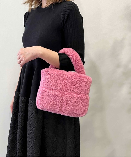 PICCIN(ピッチン)の「エコファースクエアバッグ(トートバッグ・レディース・ラベンダー/ダークブラウン/アイボリー/ピンク・FREE)」の4枚目の写真