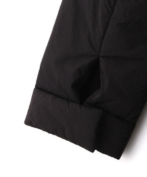 ETRE TOKYO（エトレトウキョウ）の「スタンドネックパディングコート