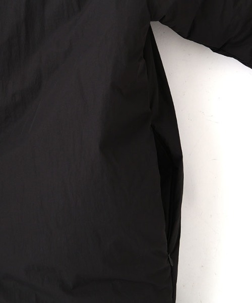 ETRE TOKYO（エトレトウキョウ）の「スタンドネックパディングコート（ダウンジャケット/コート・レディース・ブラック/オフホワイト・M/S）」の19枚目の写真