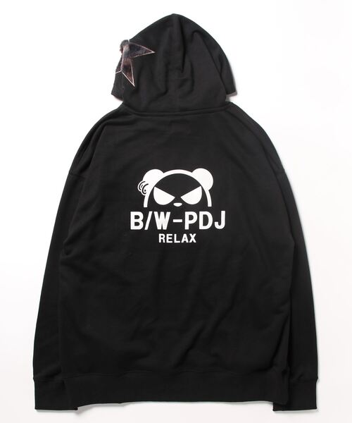 PANDIESTA（パンディエスタ）の「B/W-PDJ RELAX  / ファーアップリケルーズパーカー(M2)（パーカー・メンズ・ホワイト/ブラック・L/M/XL）」の4枚目の写真