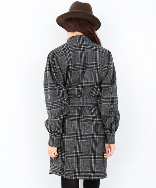 CAROLINA GLASER（カロリナ グレイサー）の「CAROLINA GLASER / チェックベルト ワンピース（ワンピース・レディース・グレー・ONE SIZE）」の4枚目の写真