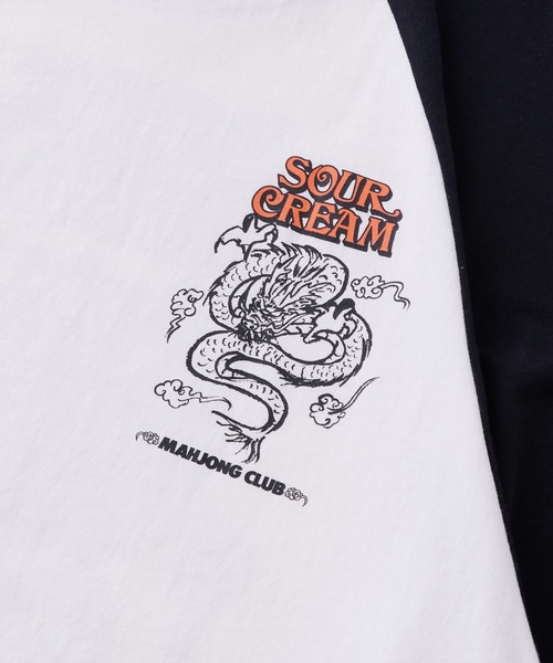 Sourcream（サワークリーム）の「【Sourcream麻雀倶楽部】ドラゴンラグランロンT（Tシャツ/カットソー・メンズ・ネイビー/ブラック・FREE）」の10枚目の写真
