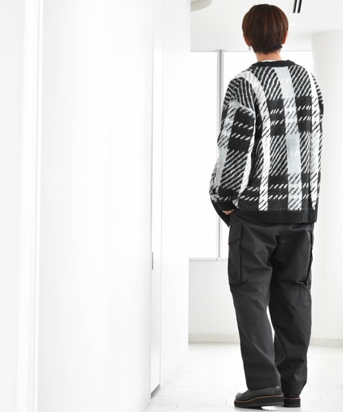 Anytime Songs(エニータイムソングス)の「シャギー加工 チェック柄ニットバルーンカーディガン(カーディガン/ボレロ・メンズ・ブラック/チャコール/ブラウン・X-LARGE/LARGE/MEDIUM)」の8枚目の写真