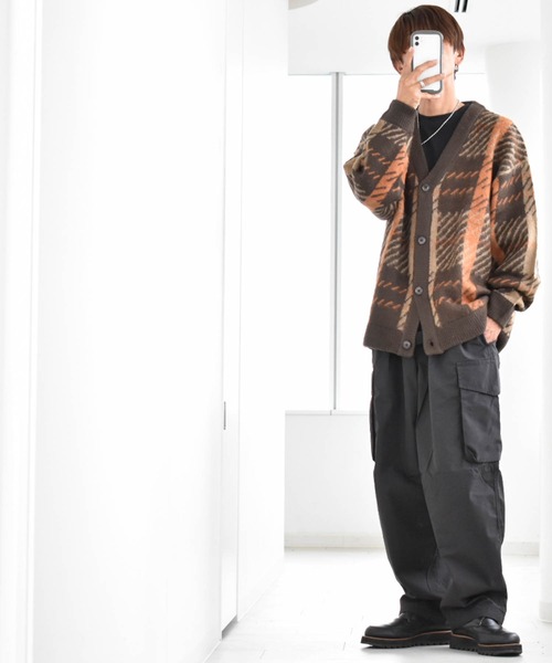Anytime Songs(エニータイムソングス)の「シャギー加工 チェック柄ニットバルーンカーディガン(カーディガン/ボレロ・メンズ・ブラック/チャコール/ブラウン・X-LARGE/LARGE/MEDIUM)」の20枚目の写真