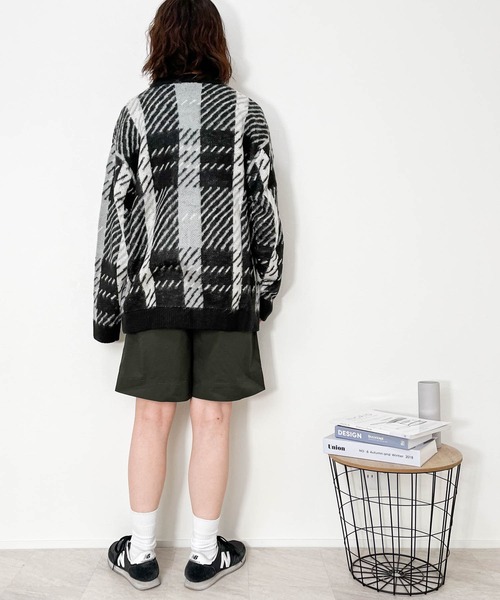 Anytime Songs(エニータイムソングス)の「シャギー加工 チェック柄ニットバルーンカーディガン(カーディガン/ボレロ・メンズ・ブラック/チャコール/ブラウン・X-LARGE/LARGE/MEDIUM)」の12枚目の写真