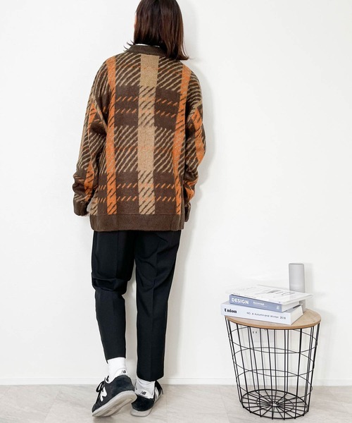 Anytime Songs(エニータイムソングス)の「シャギー加工 チェック柄ニットバルーンカーディガン(カーディガン/ボレロ・メンズ・ブラック/チャコール/ブラウン・X-LARGE/LARGE/MEDIUM)」の5枚目の写真