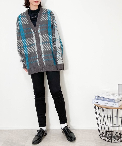Anytime Songs(エニータイムソングス)の「シャギー加工 チェック柄ニットバルーンカーディガン(カーディガン/ボレロ・メンズ・ブラック/チャコール/ブラウン・X-LARGE/LARGE/MEDIUM)」の17枚目の写真