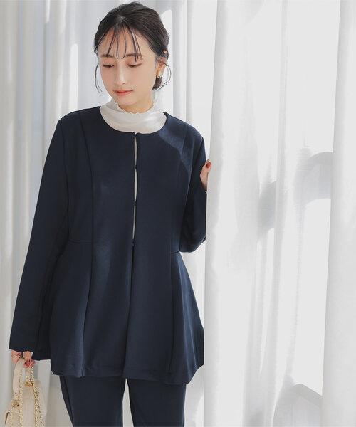 Petitle（プチレ）の「[ セレモニー ] [ 低身長向けサイズ ] ペプラムジャケット×パンツフォーマルセットアップ（スーツセット・レディース・ネイビー/ブラック・PS/PM/PL）」の18枚目の写真