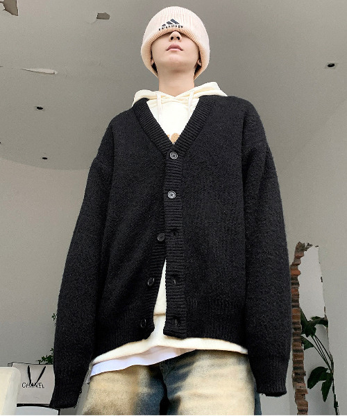 neos(ネオス)の「【neos -addictive design-】ルーズシルエット モヘア ライク 無地&チェック ニット カーディガン(カーディガン/ボレロ・メンズ・ブルー/ネイビー/グレー/ベージュ系/ベージュ/ブラック・X-LARGE/LARGE/MEDIUM)」の1枚目の写真