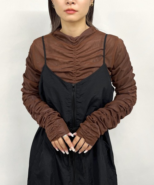 Six M（シックスエム）の「【Six M/シックスエム】ギャザー2WAY L/Sトップス（Tシャツ/カットソー・レディース・ブラウン/ブルー/ブラック・FREE）」の2枚目の写真