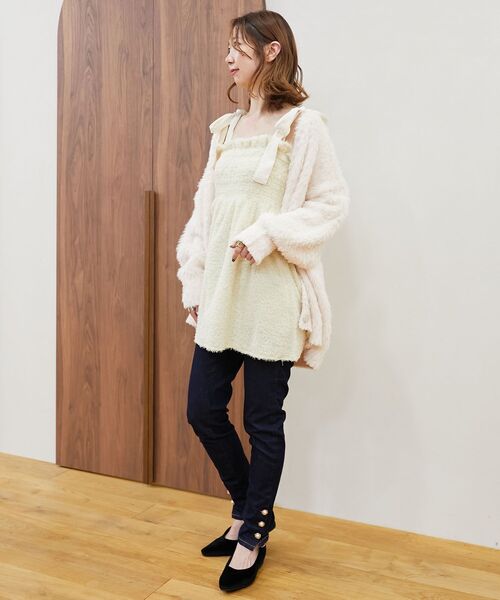 MAJESTIC LEGON(マジェスティックレゴン)の「肩リボンきらめきビスチェ(ベスト・レディース・アイボリー/チャコールグレー/ブラック・MEDIUM)」の6枚目の写真