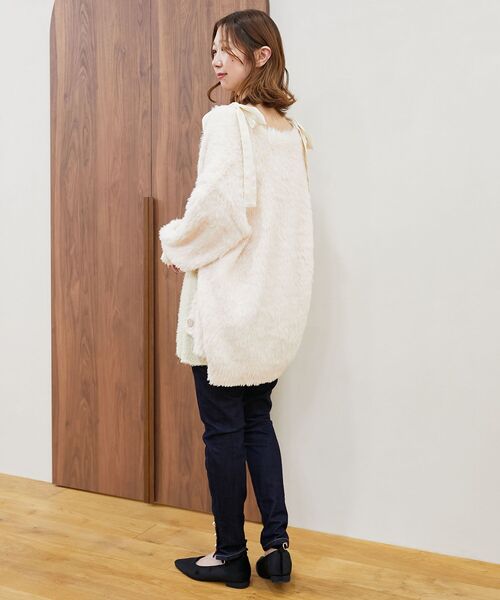 MAJESTIC LEGON(マジェスティックレゴン)の「肩リボンきらめきビスチェ(ベスト・レディース・アイボリー/チャコールグレー/ブラック・MEDIUM)」の7枚目の写真