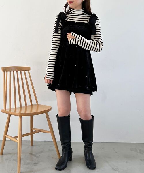 MAJESTIC LEGON(マジェスティックレゴン)の「肩リボンきらめきビスチェ(ベスト・レディース・アイボリー/チャコールグレー/ブラック・MEDIUM)」の11枚目の写真