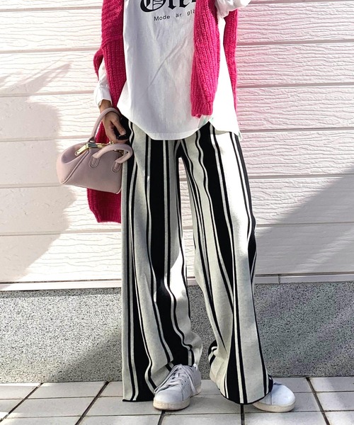 Q(キュー)の「ストライプニットパンツ(その他パンツ・レディース・ライトグレー/ブラック・MEDIUM)」の2枚目の写真