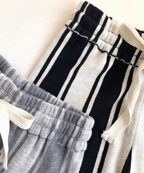 Q(キュー)の「ストライプニットパンツ(その他パンツ・レディース・ライトグレー/ブラック・MEDIUM)」の7枚目の写真