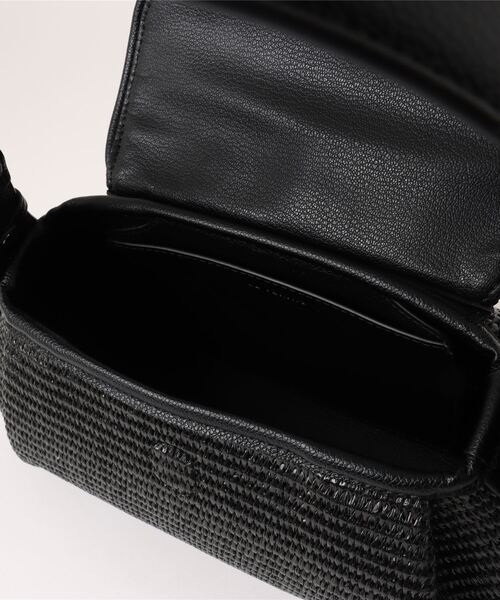 LE VERNIS（ル・ベルニ）の「FOSSETE BAG（ショルダーバッグ・レディース・ブラック/ベージュ・ONE SIZE）」の5枚目の写真