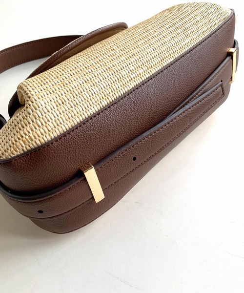 LE VERNIS（ル・ベルニ）の「FOSSETE BAG（ショルダーバッグ・レディース・ブラック/ベージュ・ONE SIZE）」の14枚目の写真