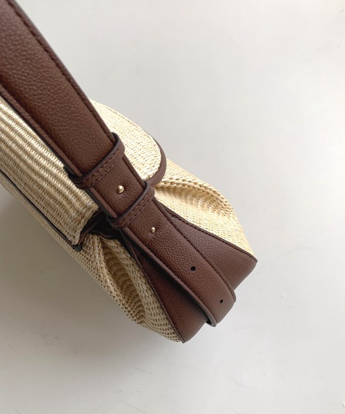 LE VERNIS（ル・ベルニ）の「FOSSETE BAG（ショルダーバッグ・レディース・ブラック/ベージュ・ONE SIZE）」の12枚目の写真